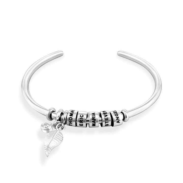 Family love bracelet with customizable pendants